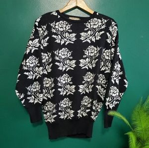 Vintage Amita Crew Neck Roses Sweater Medium Black White